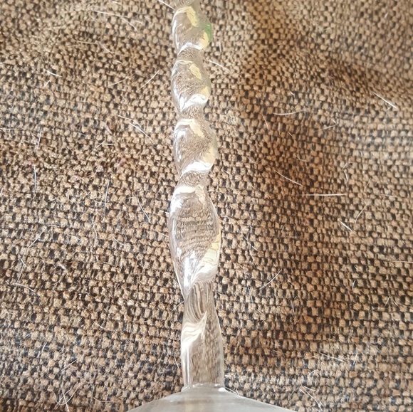 2 Extra Tall champagne Flutes hint of lime green - Picture 3 of 6